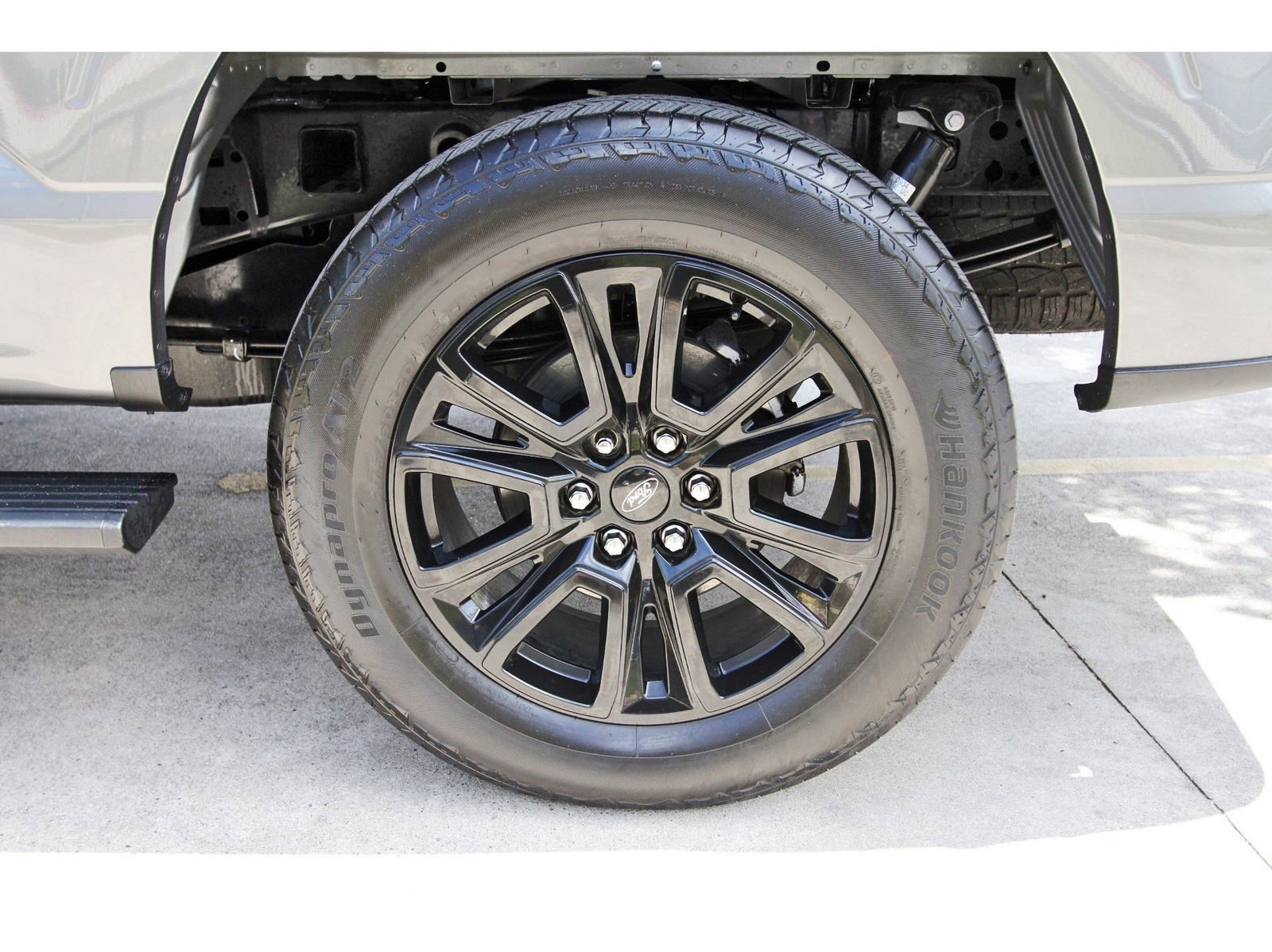 Used 2025 Ford F150 Platinum w/ FX4 Off-Road Package AWD/4WD image 32