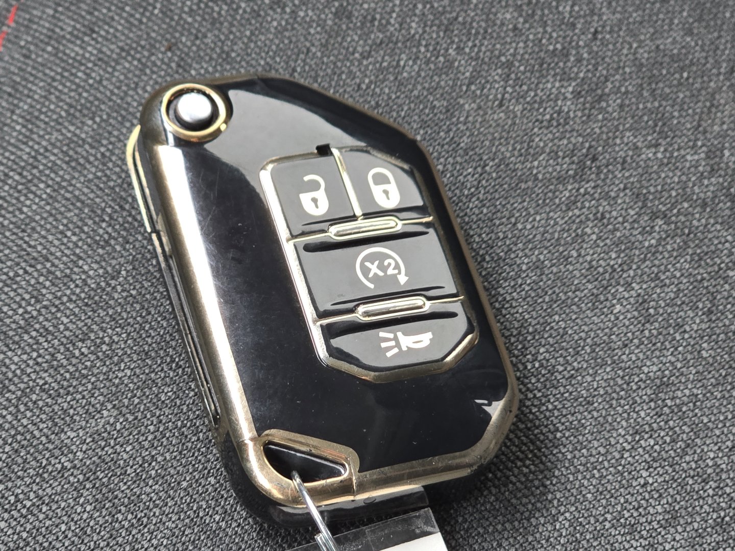 Used 2024 Jeep Wrangler Unlimited Rubicon w/ Safety Group image 40