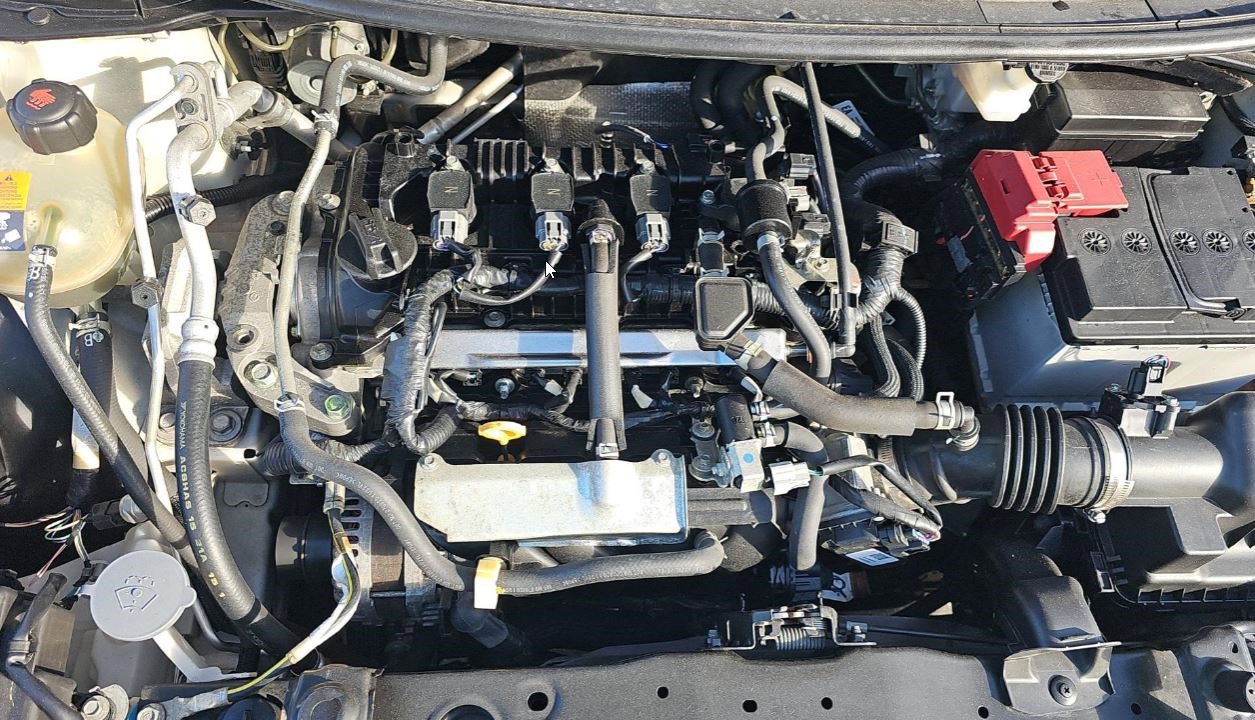 Used 2021 Nissan Versa SV image 15