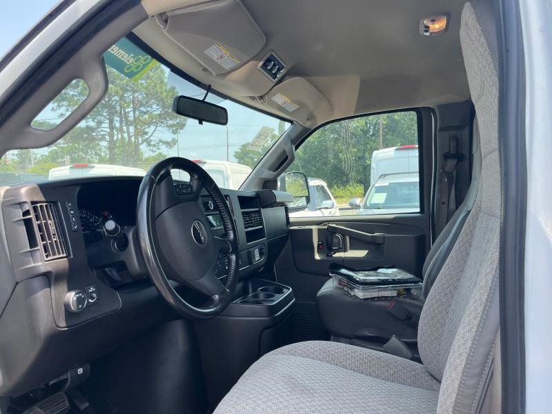 Used 2023 GMC Savana 3500 LS image 12