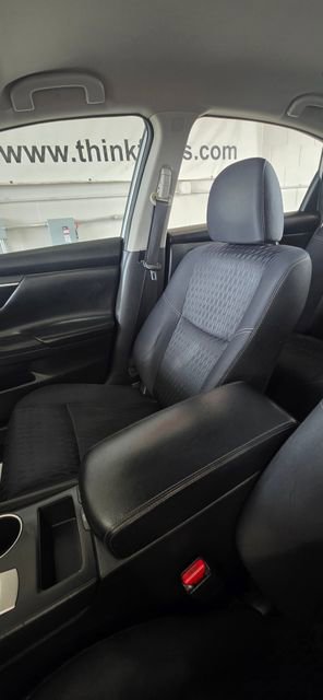Used 2017 Nissan Altima 2.5 SV image 21
