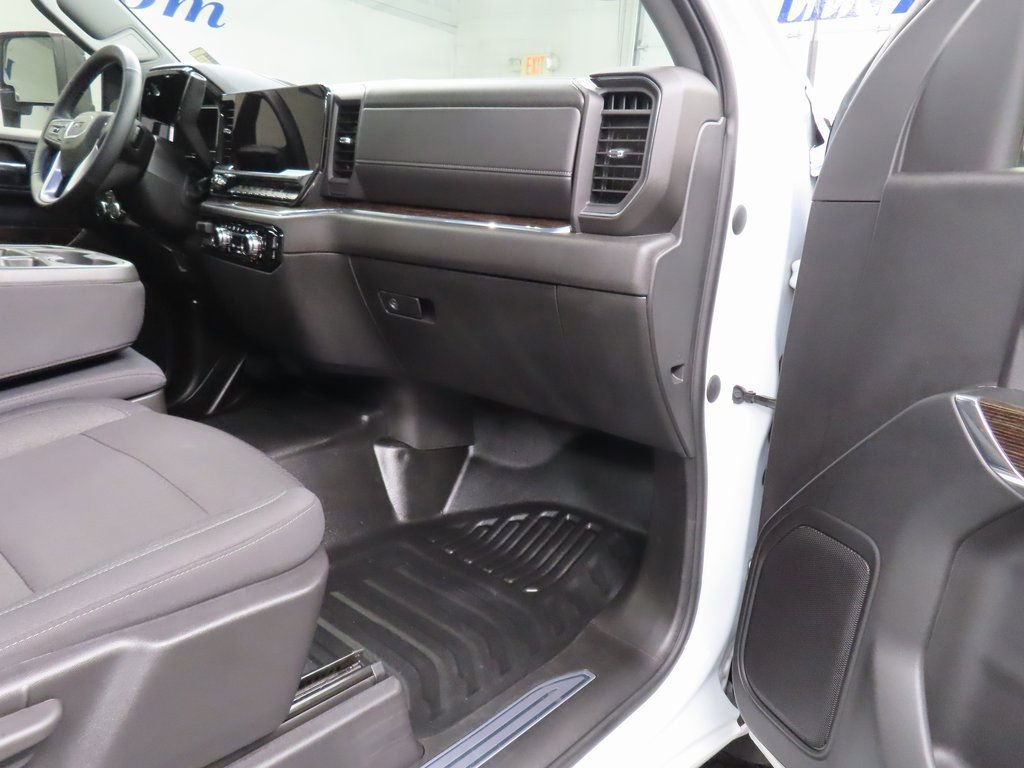 Used 2024 GMC Sierra 3500 SLE w/ SLE Convenience Package image 26