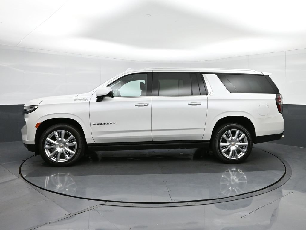Used 2023 Chevrolet Suburban High Country w/ Premium Package 2 image 4