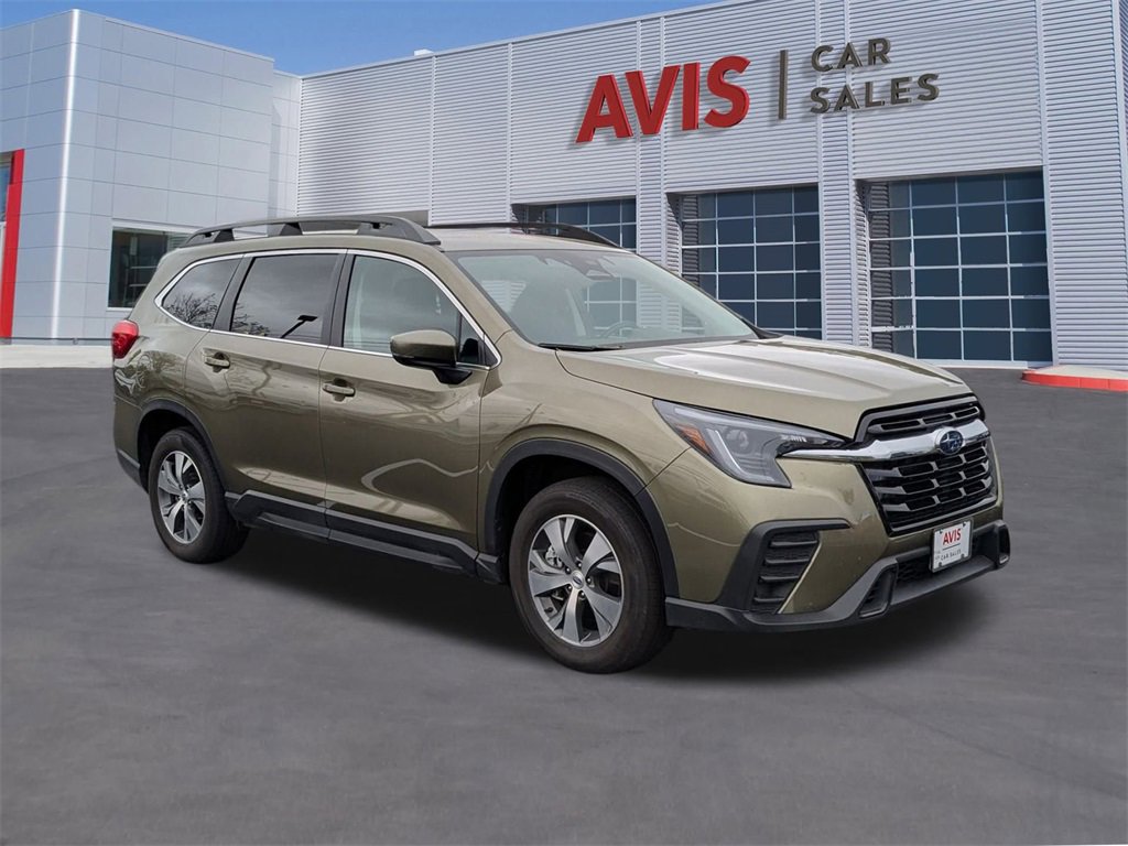 Used 2025 Subaru Ascent Premium image 9