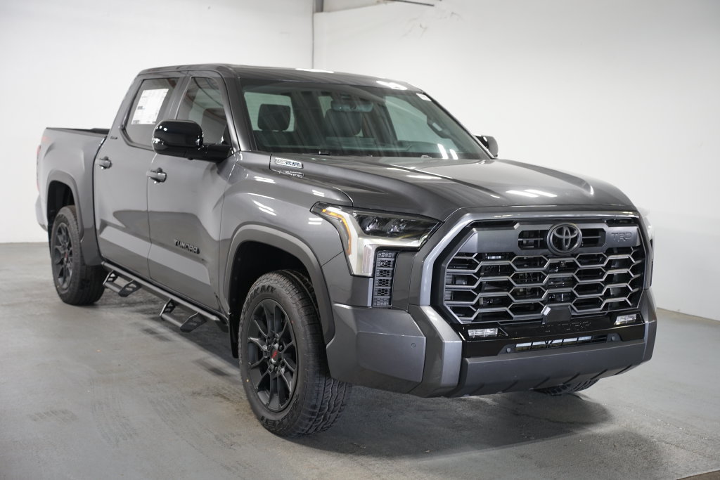 New 2026 Toyota Tundra Limited AWD/4WD image 3