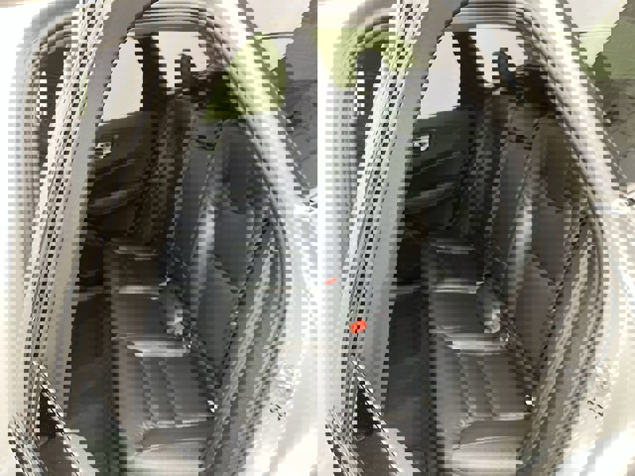 Used 2024 Volvo XC60 B5 Plus image 11