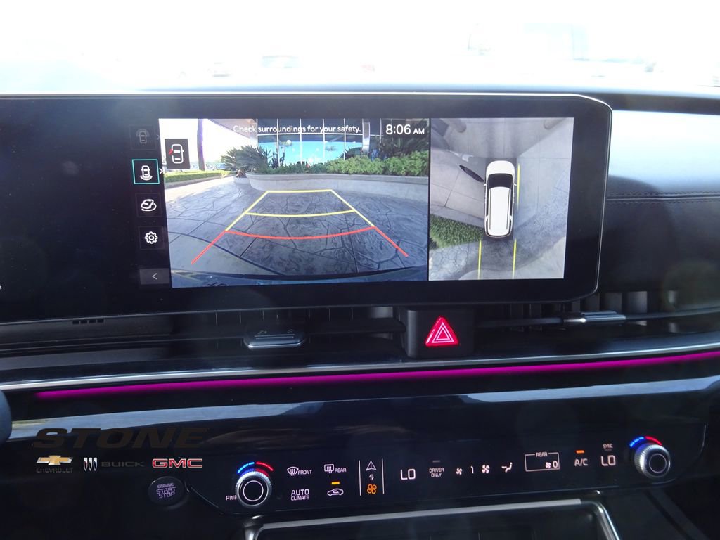 Used 2025 Kia Carnival SX Prestige image 29