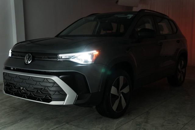 Used 2025 Volkswagen Taos S image 35