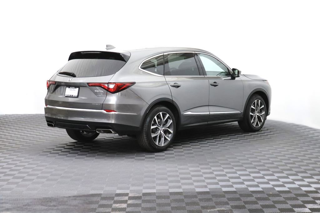 Used 2024 Acura MDX SH-AWD w/ Technology Package image 9