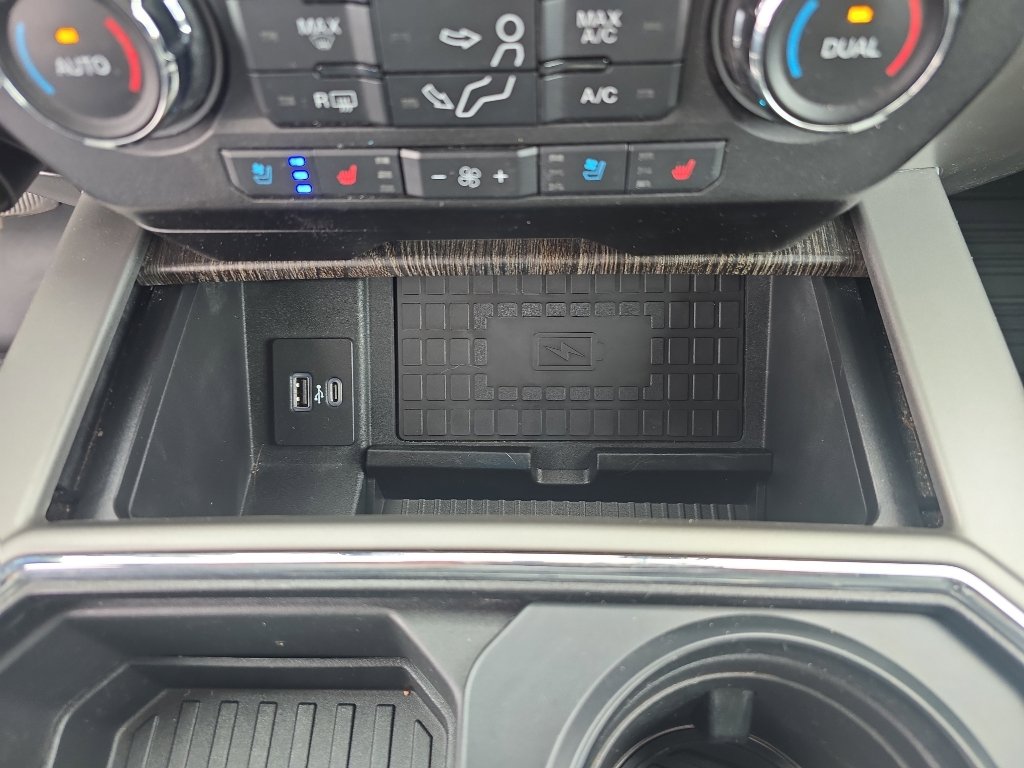 Used 2020 Ford F250 Lariat w/ Lariat Ultimate Package AWD/4WD image 19