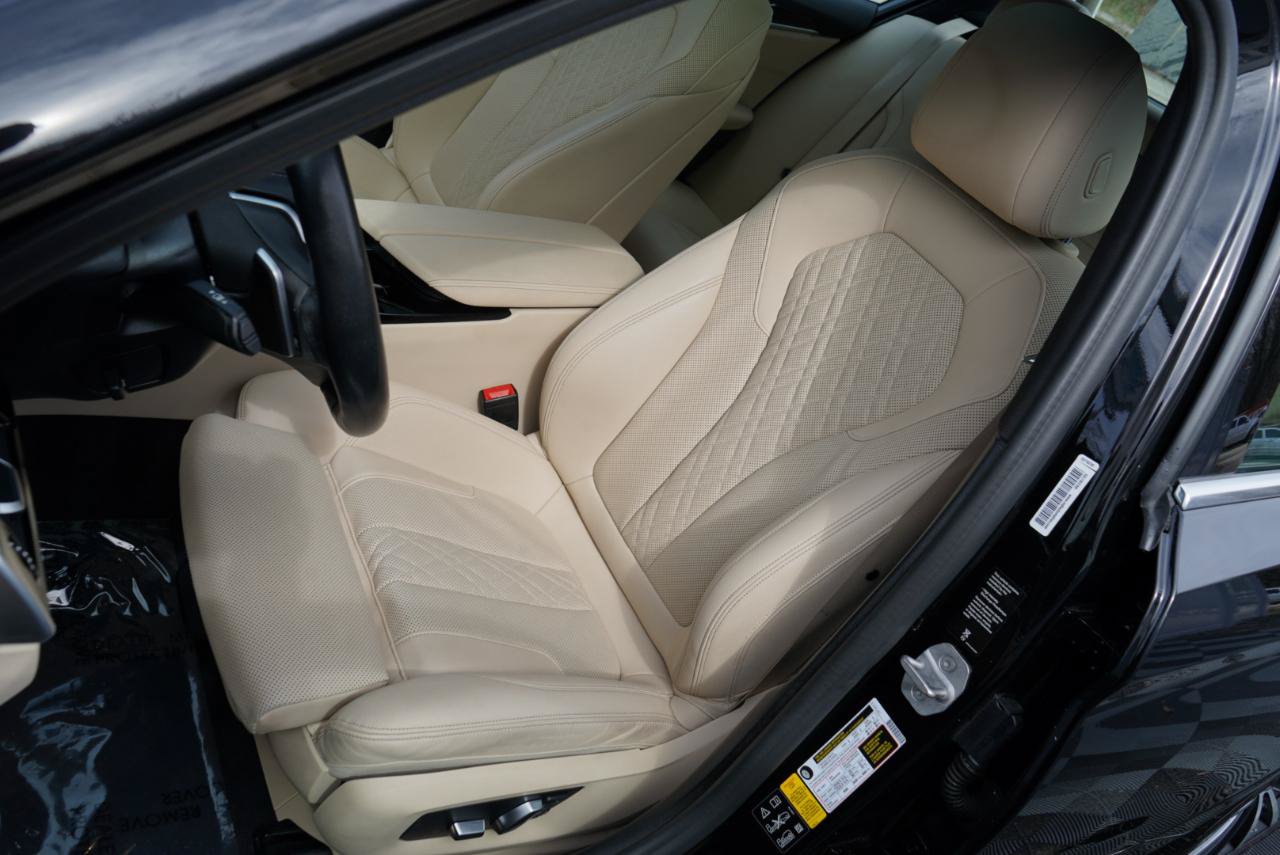 Used 2021 BMW 530i xDrive w/ Convenience Package AWD/4WD image 18
