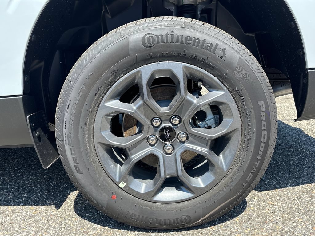 New 2026 Ford Maverick XLT w/ Equipment Group 301A AWD/4WD image 26