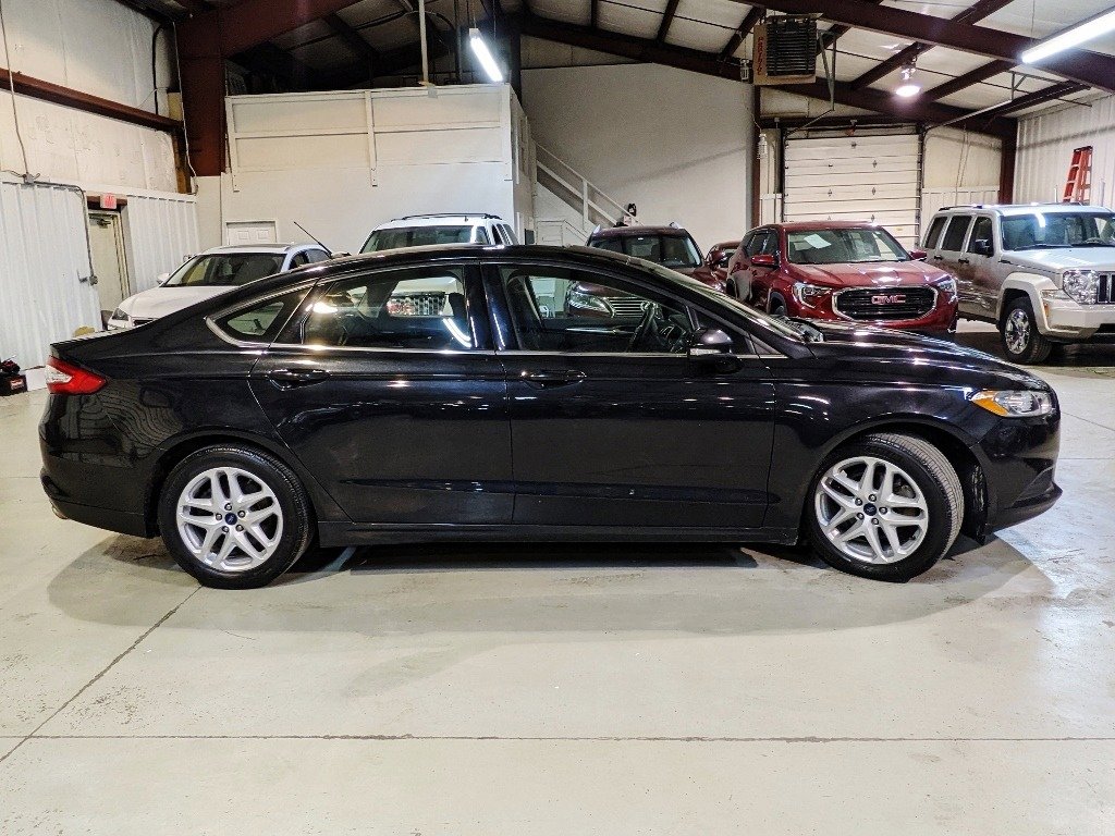 Used 2014 Ford Fusion SE image 8