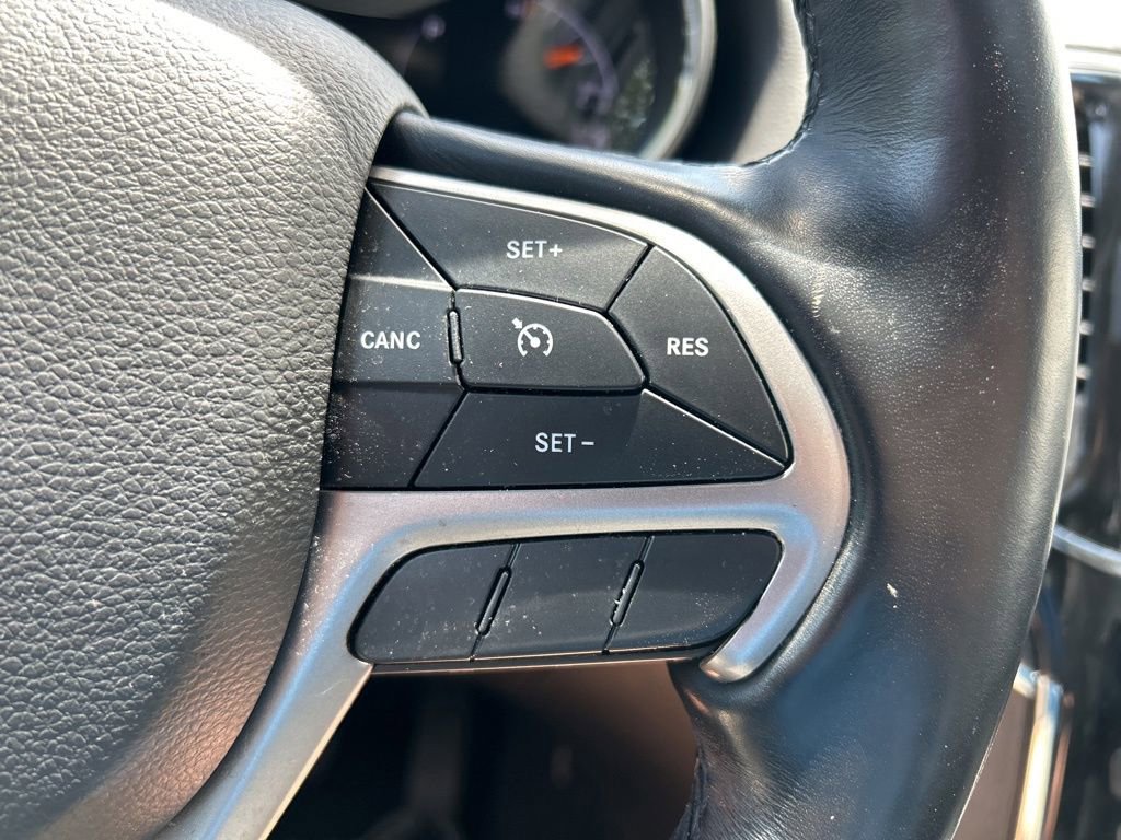 Used 2022 Jeep Grand Cherokee Limited AWD/4WD image 21