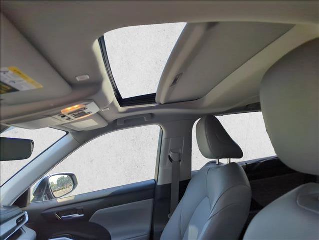 Certified 2025 Toyota Highlander XLE FWD image 20