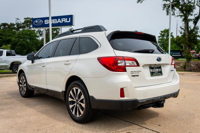 Used 2015 Subaru Outback 2.5i Limited AWD/4WD image 4