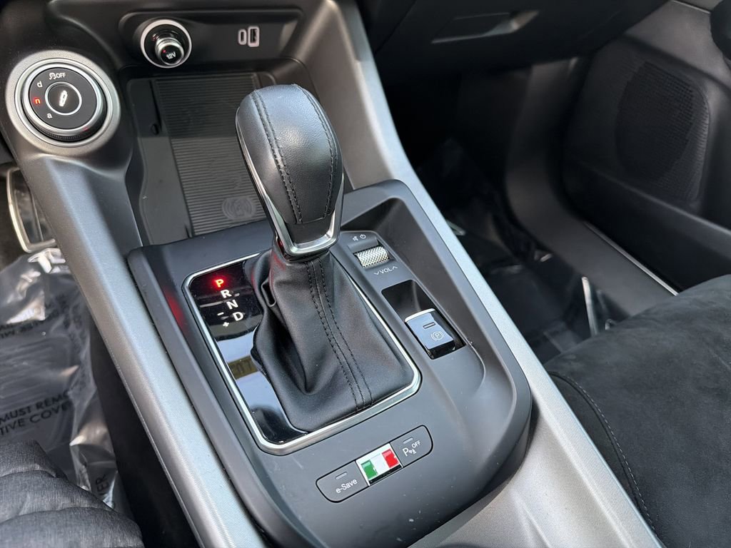 Used 2024 Alfa Romeo Tonale Veloce image 27
