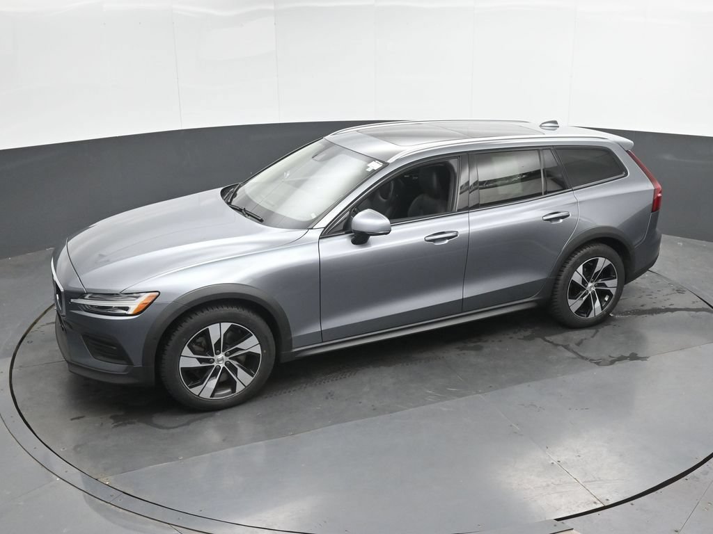 Used 2020 Volvo V60 T5 Cross Country w/ Protection Package AWD/4WD image 19