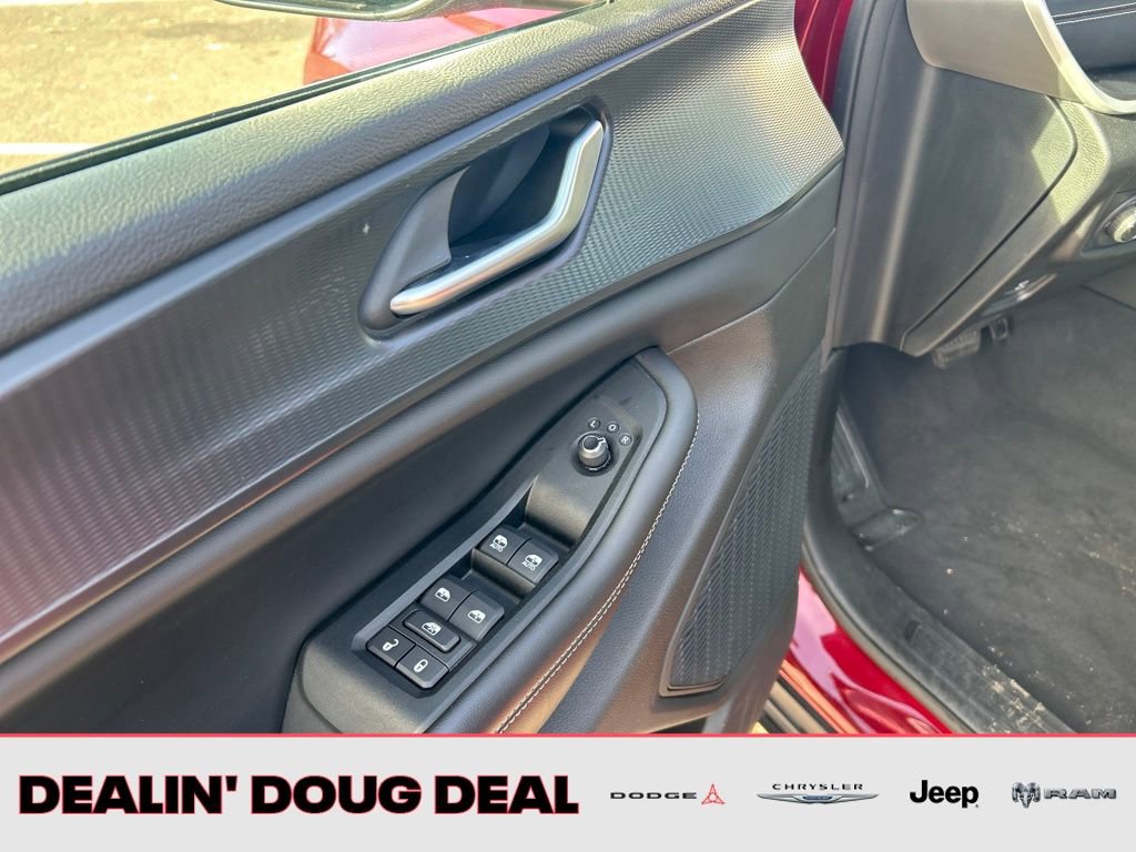 Used 2023 Jeep Grand Cherokee L Laredo image 12