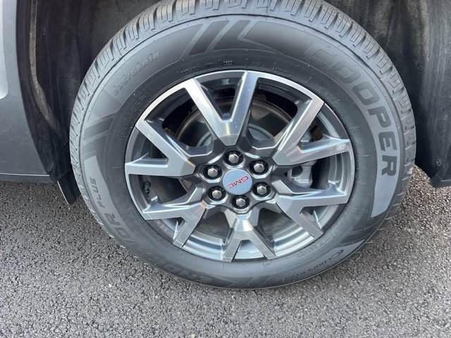 Used 2023 GMC Acadia SLT image 8