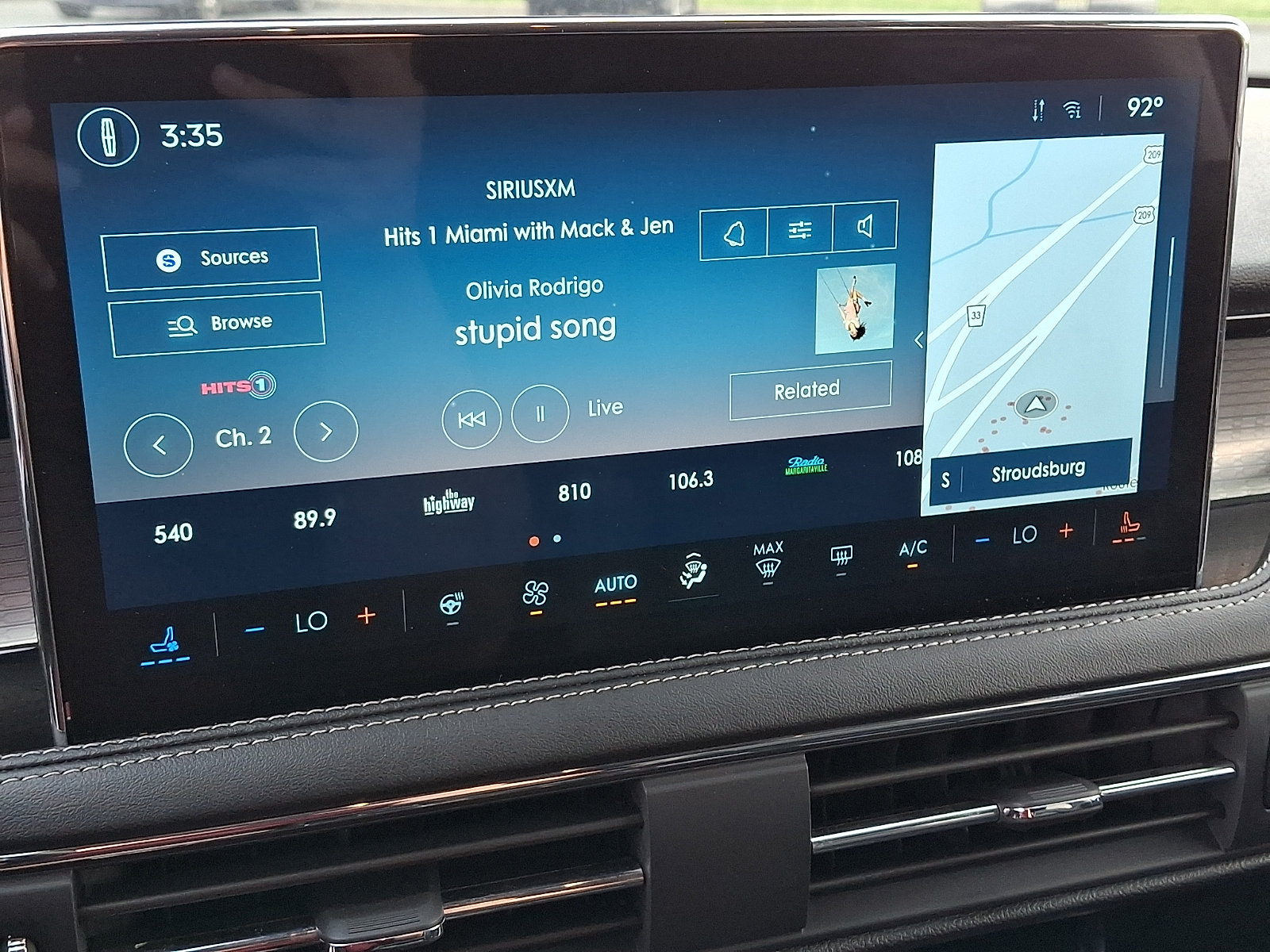 Certified 2026 Lincoln Corsair Premiere AWD/4WD image 18