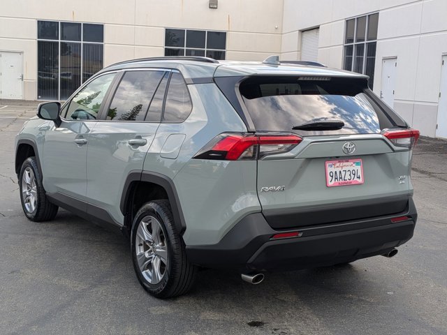 Used 2022 Toyota RAV4 XLE image 9