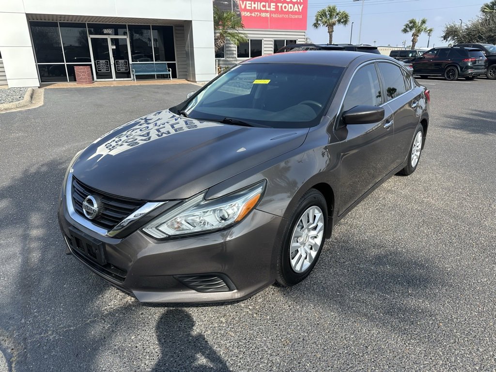 Used 2016 Nissan Altima 2.5 S w/ Power Driver Seat Package image 2