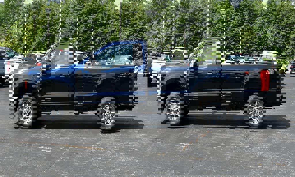 New 2025 Ford F250 XLT w/ F-250 >10K GVWR Package image 6