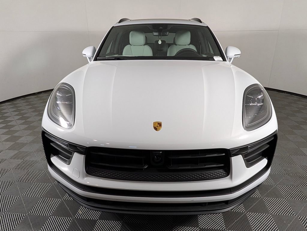 New 2026 Porsche Macan image 10