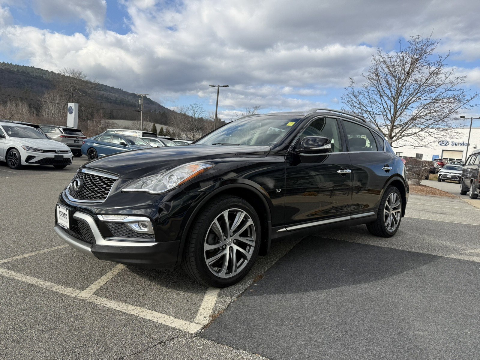 Used 2017 INFINITI QX50 AWD w/ Deluxe Touring Package image 7