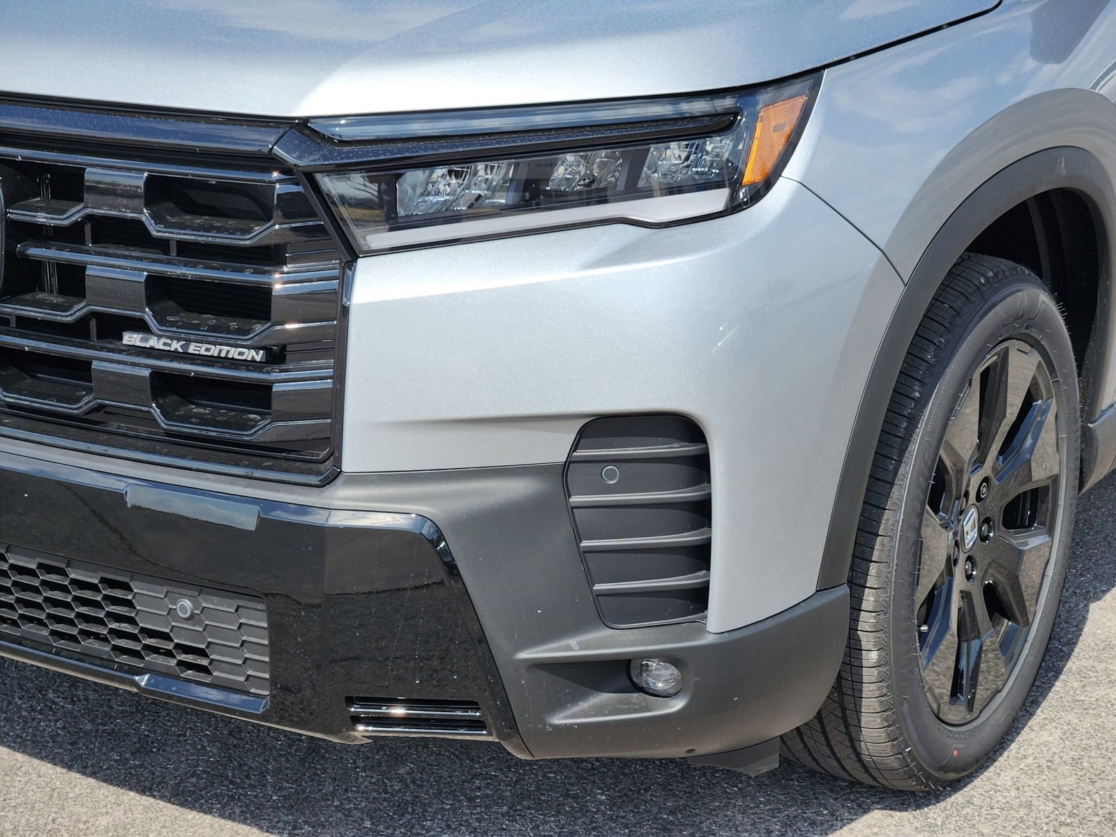 New 2026 Honda Pilot Black Edition image 11