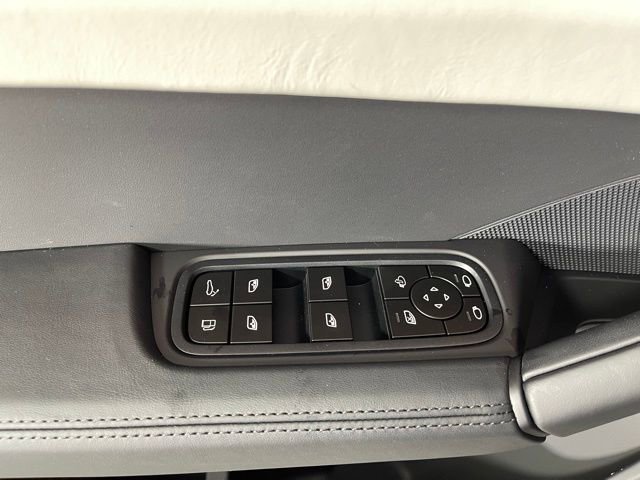 New 2026 Porsche Cayenne E-Hybrid Coupe image 33