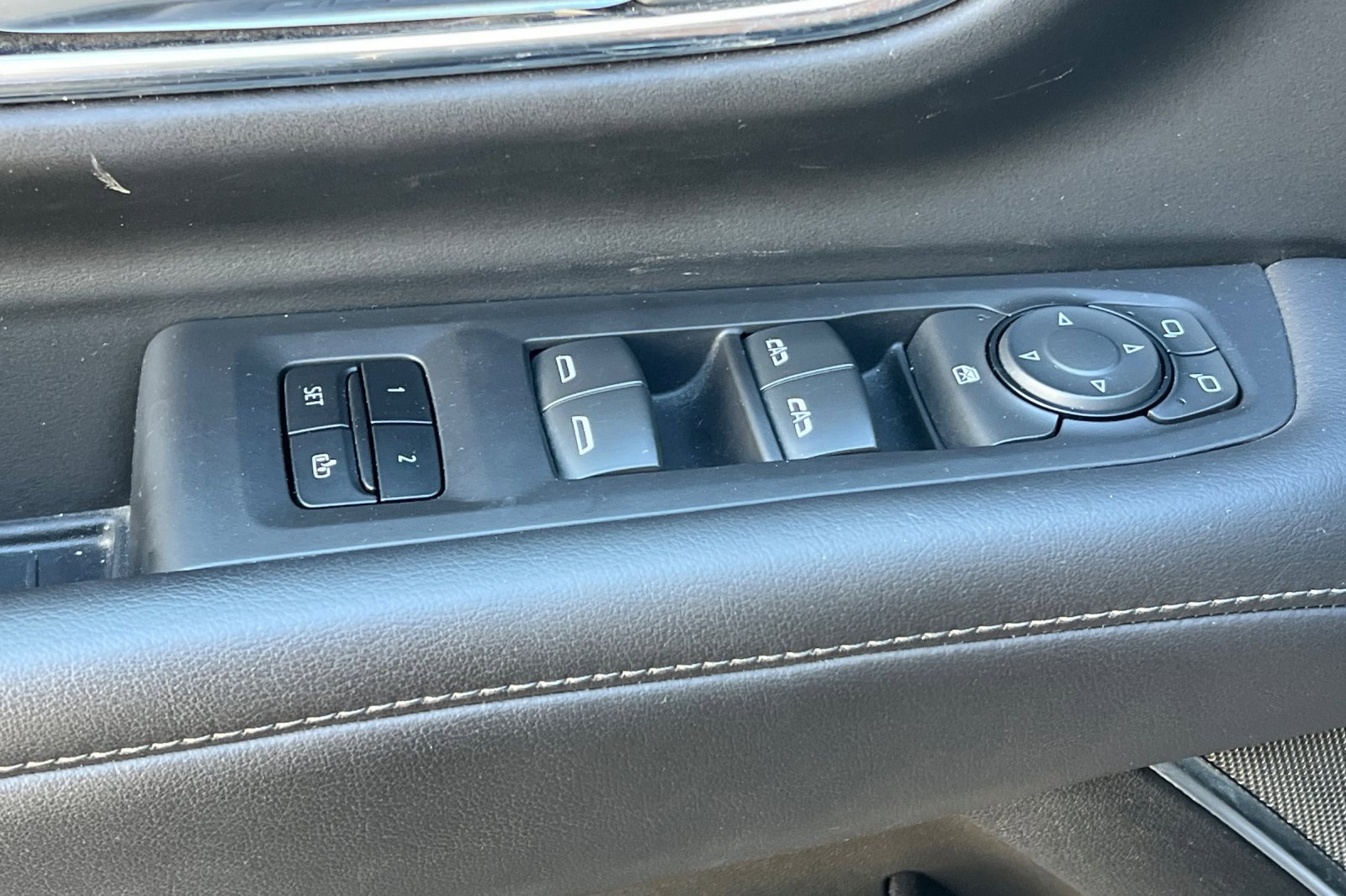 Used 2024 Chevrolet Tahoe LT image 12