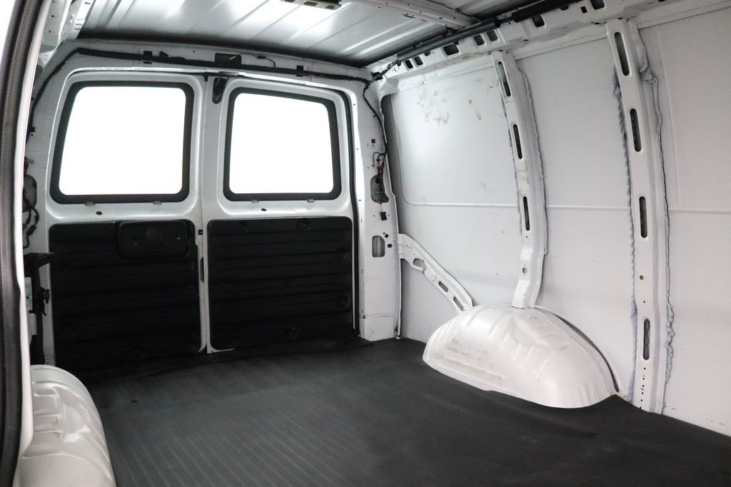 Used 2022 Chevrolet Express 2500 w/ Safety Package RWD image 9