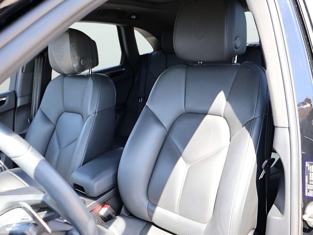 Used 2022 Porsche Macan S image 5