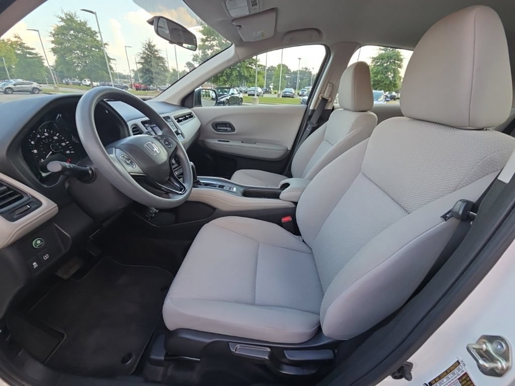 Used 2016 Honda HR-V LX image 22