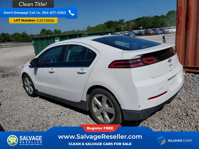 Used 2013 Chevrolet Volt w/ Comfort Package FWD image 3