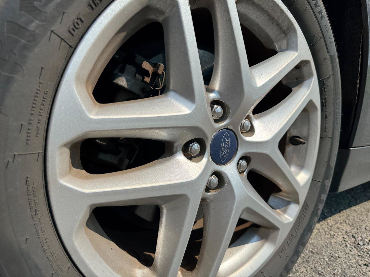 Used 2013 Ford Fusion SE FWD image 10
