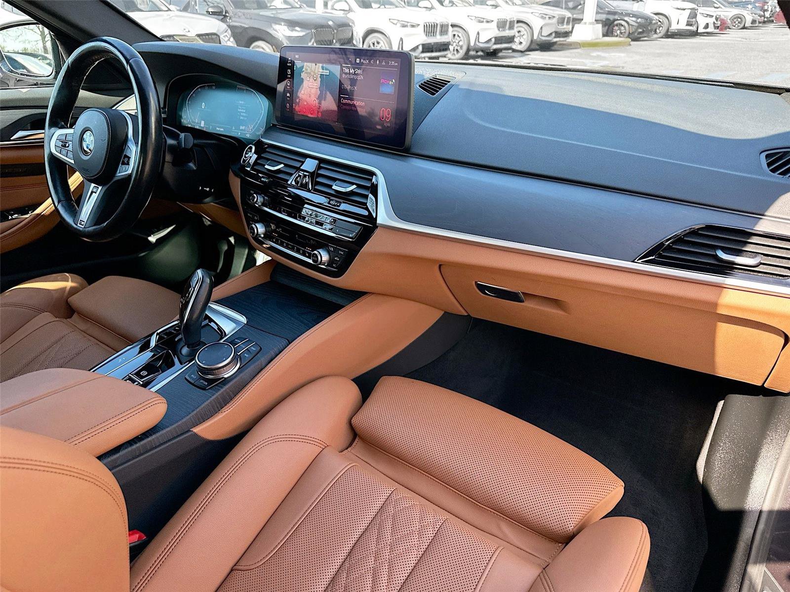 Used 2023 BMW 530i xDrive w/ M Sport Package image 31