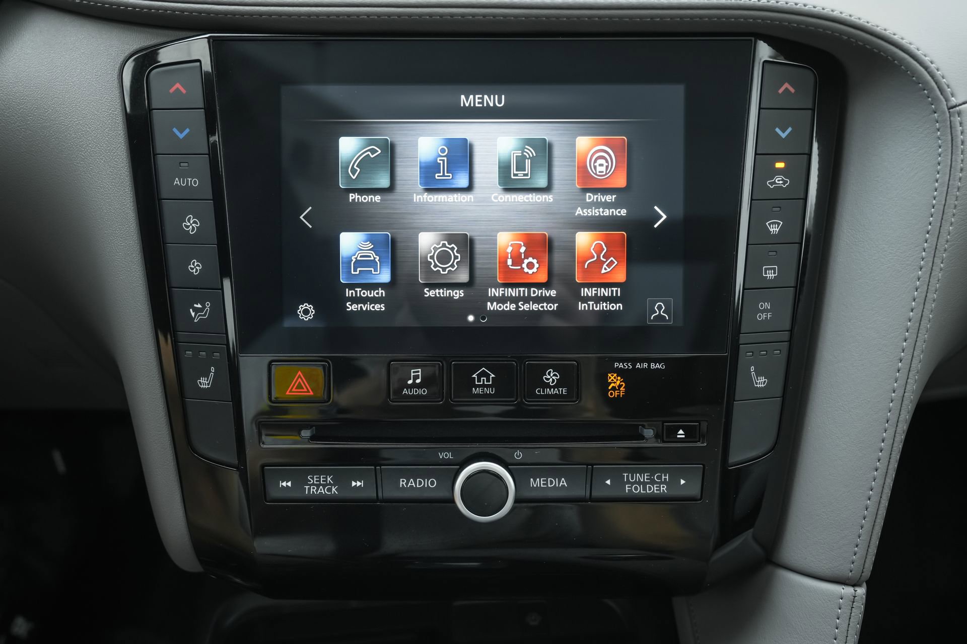 Used 2025 INFINITI QX50 Luxe image 12