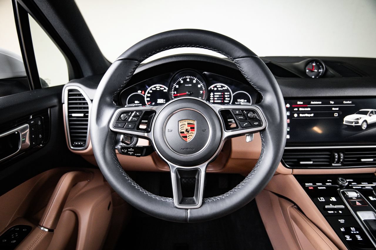 Certified 2023 Porsche Cayenne Platinum Edition AWD/4WD image 26