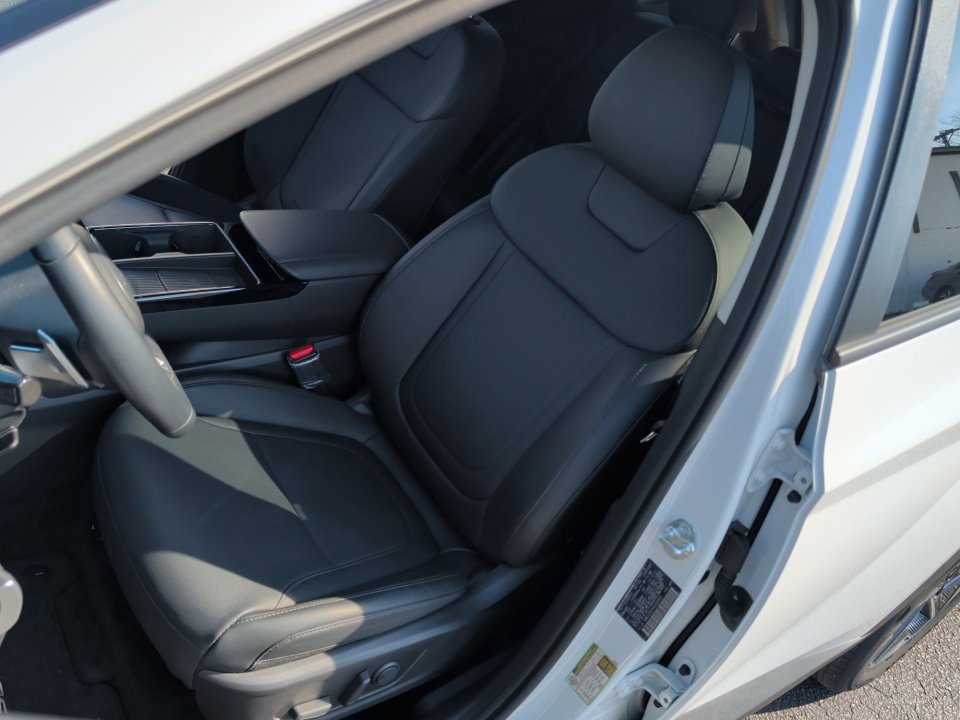 Certified 2025 Hyundai Tucson SEL image 30