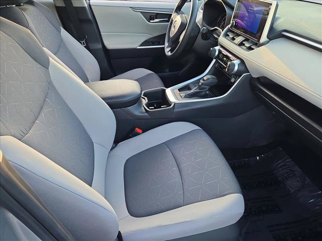 Used 2024 Toyota RAV4 XLE w/ Convenience Package FWD image 21