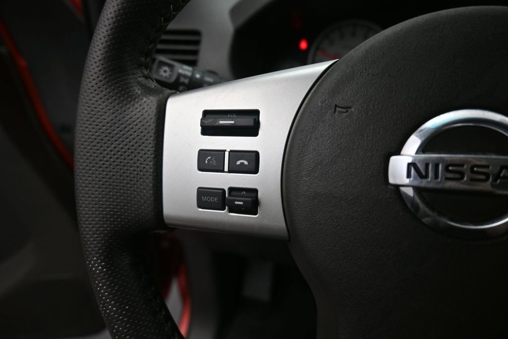 Used 2013 Nissan Frontier PRO-4X w/ Pro-4x Luxury Pkg AWD/4WD image 3