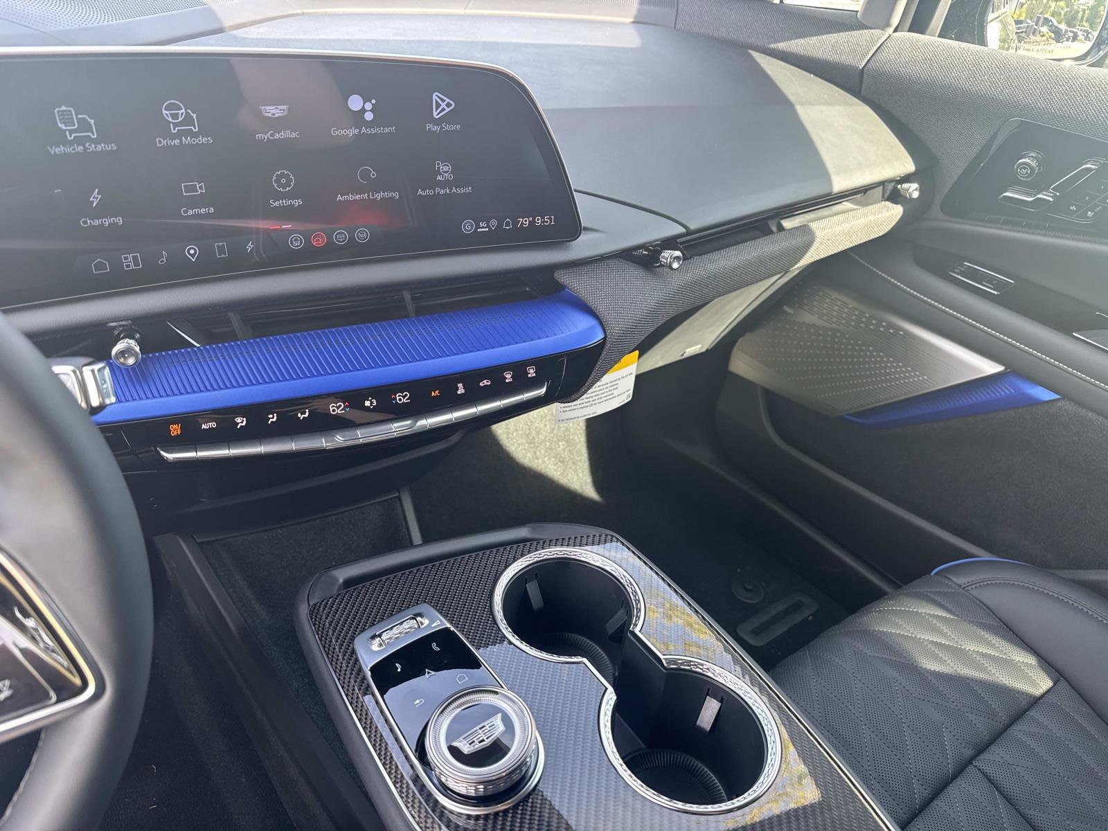 New 2026 Cadillac Optiq V w/ LPO, Floor Liner Package AWD/4WD image 23