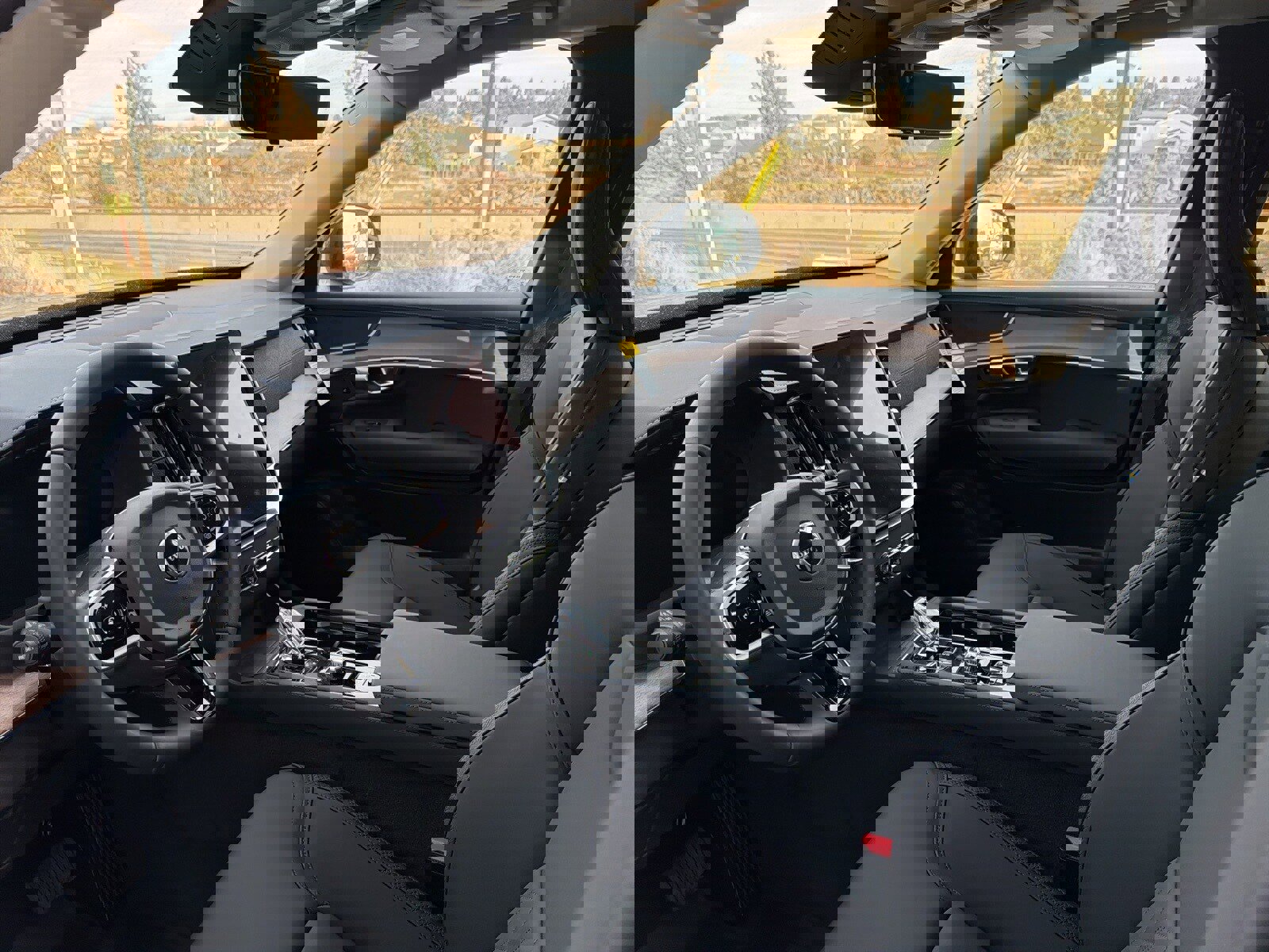 New 2026 Volvo XC90 B5 Core w/ Protection Package Premier image 11