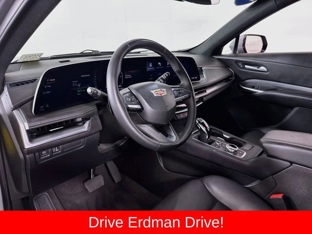 Used 2025 Cadillac XT4 Premium Luxury AWD/4WD image 7