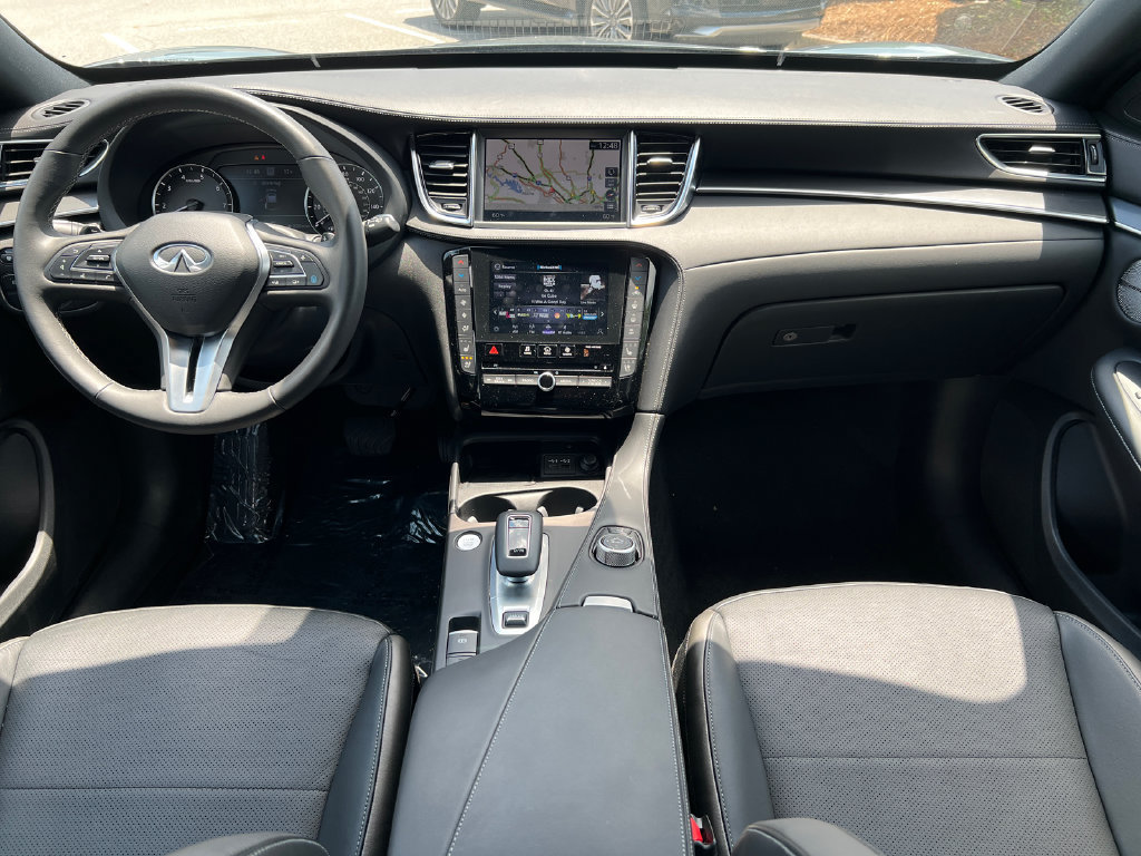 Certified 2025 INFINITI QX55 Essential AWD/4WD image 23