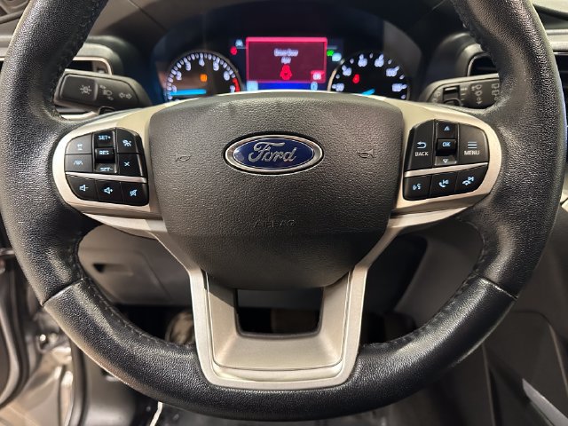 Certified 2021 Ford Explorer XLT w/ Equipment Group 202A AWD/4WD image 10