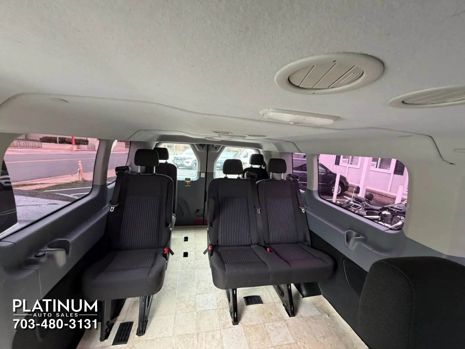 Used 2018 Ford Transit 350 XLT RWD image 16